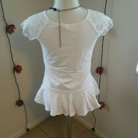 Peplum White Top with Lace Detail - Picture 3 of 3